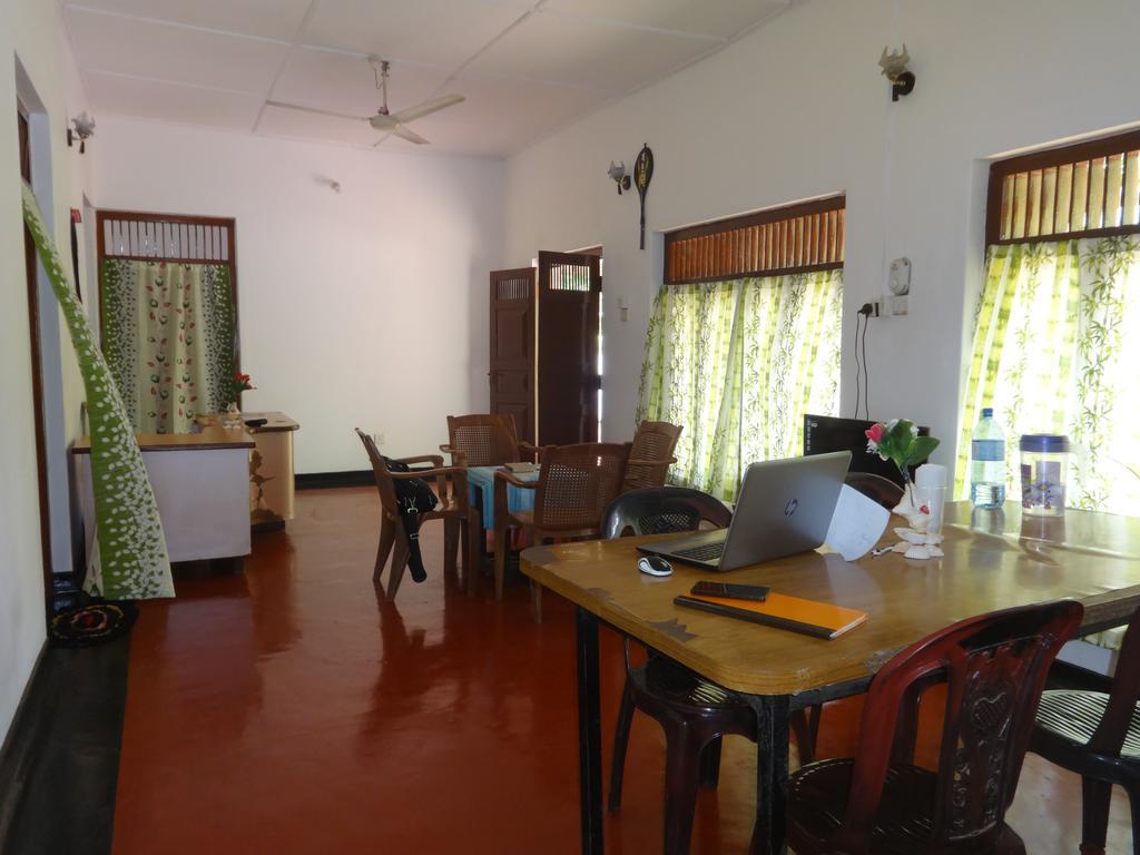 טרינקומאלה Neem Beach House מראה חיצוני תמונה