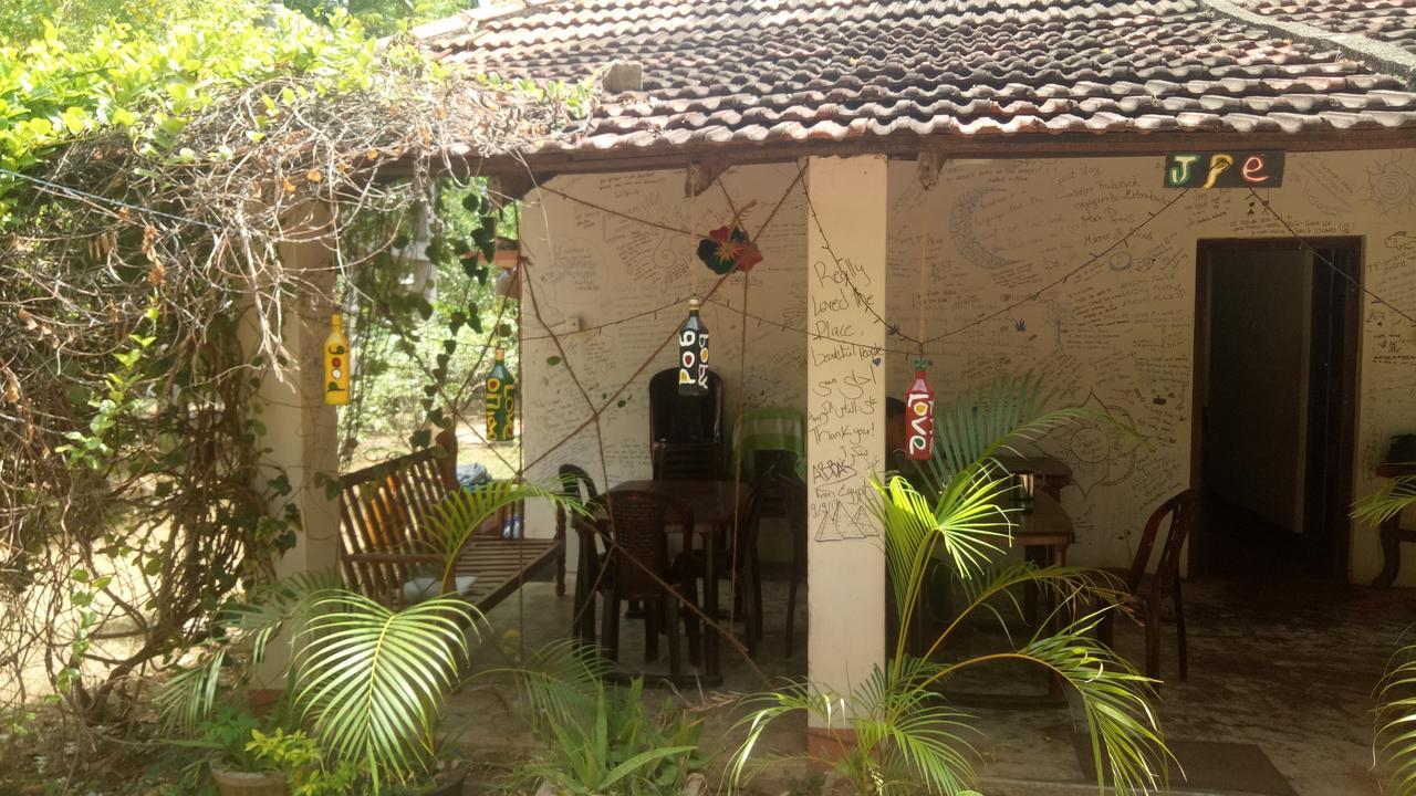 טרינקומאלה Neem Beach House מראה חיצוני תמונה
