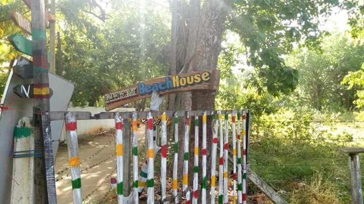 טרינקומאלה Neem Beach House מראה חיצוני תמונה